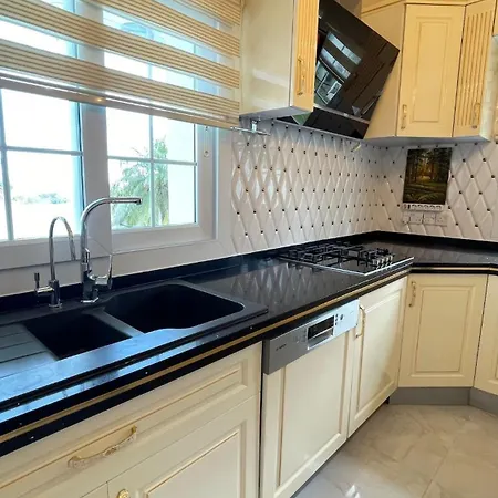 Kingdom With Sauna And Hamam Villa *