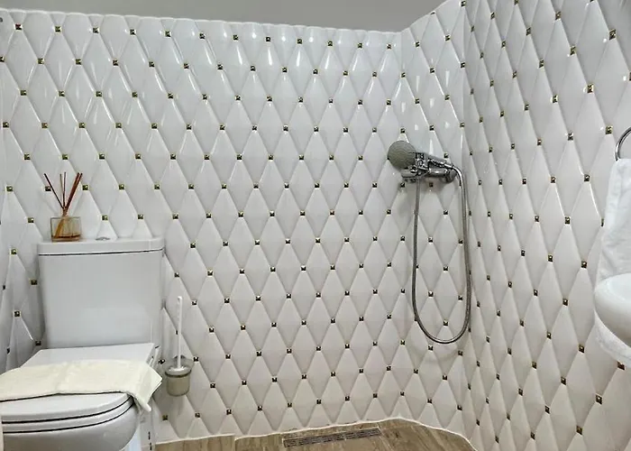 Kingdom With Sauna And Hamam Willa Nikozja