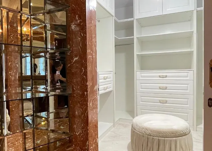 Kingdom With Sauna And Hamam Willa Nikozja