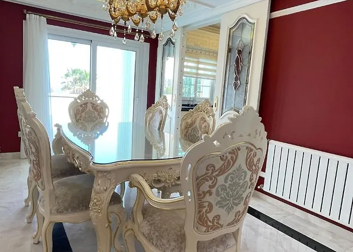 Kingdom With Sauna And Hamam Никосия