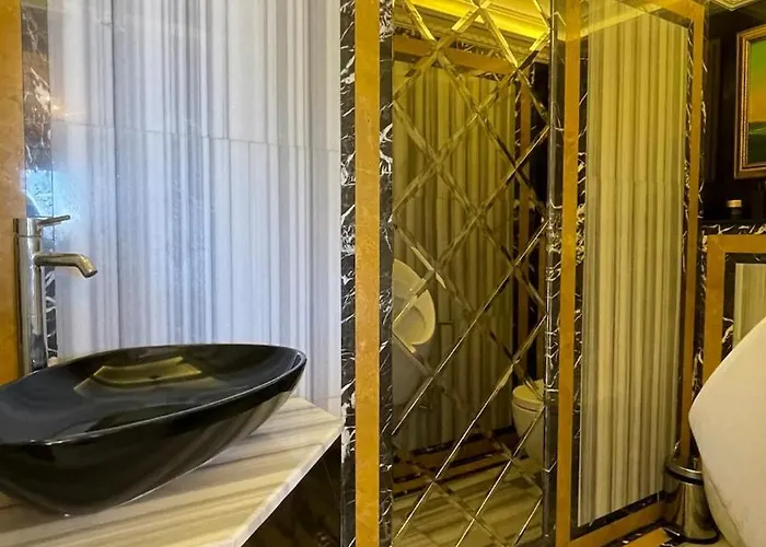 Kingdom With Sauna And Hamam 别墅